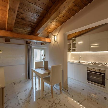 Marie Claire Apartments & Spa Васто Экстерьер фото
