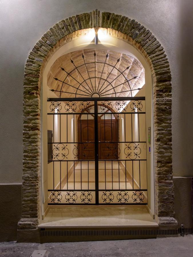 Marie Claire Apartments & Spa Васто Экстерьер фото