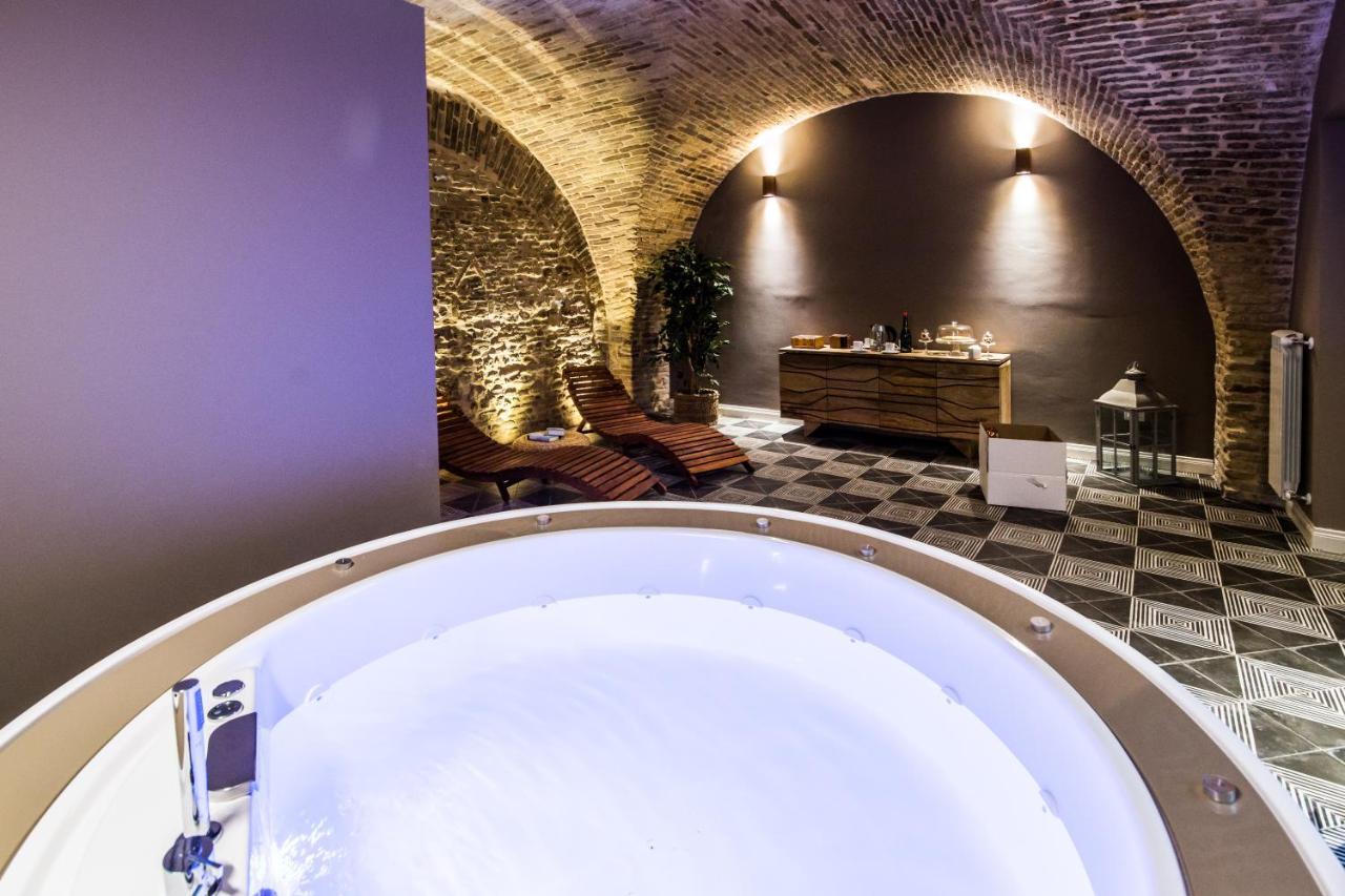 Marie Claire Apartments & Spa Васто Экстерьер фото